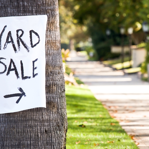 To ensure your yard sale is a hit, follow these simple tips.